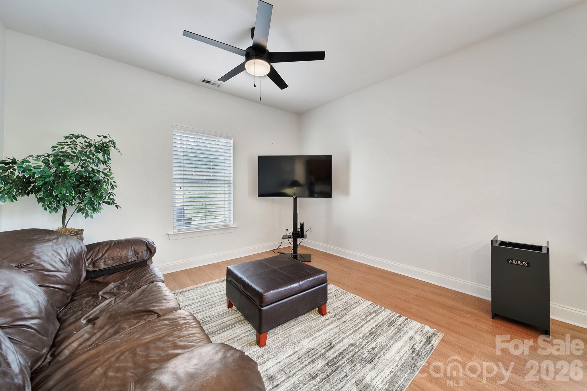 104 Sherman Oaks Lane