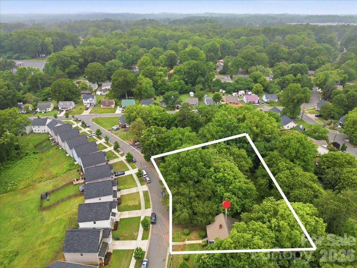 8512, 8516, 8520 Colgate Circle