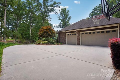 A home in Troutman