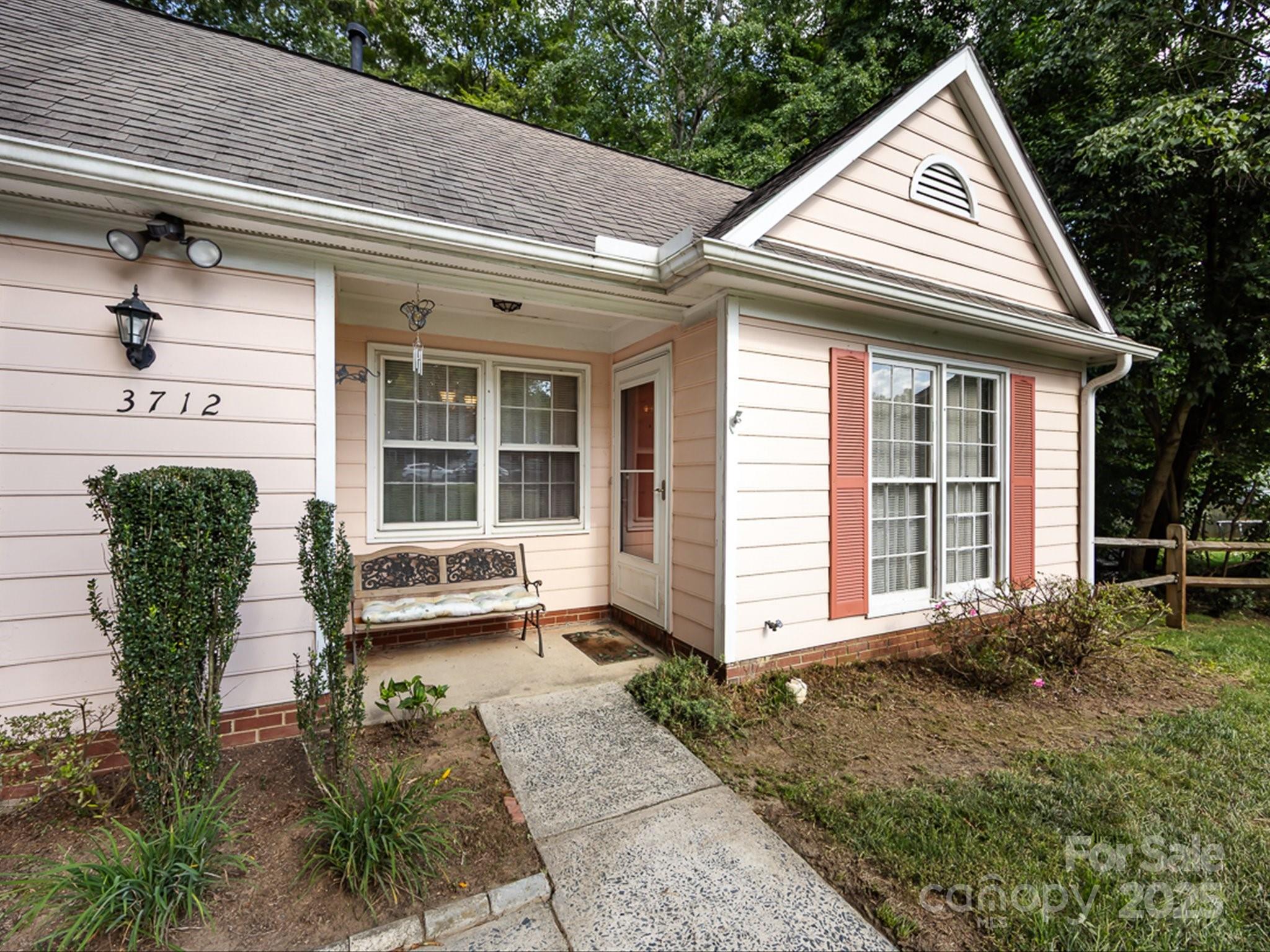 3712 Teaberry Court