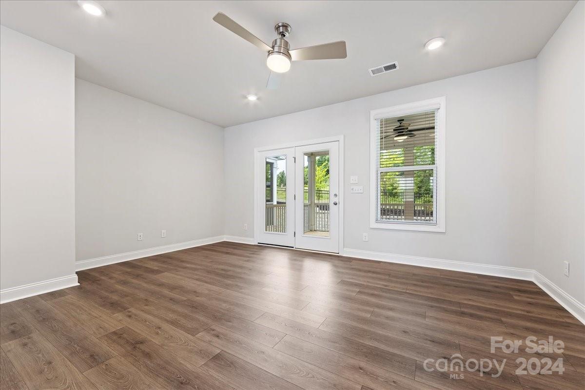 Roseglen - Residential