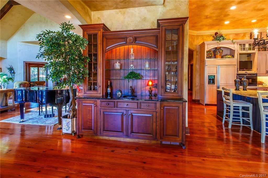 Lake Toxaway Estates - Residential