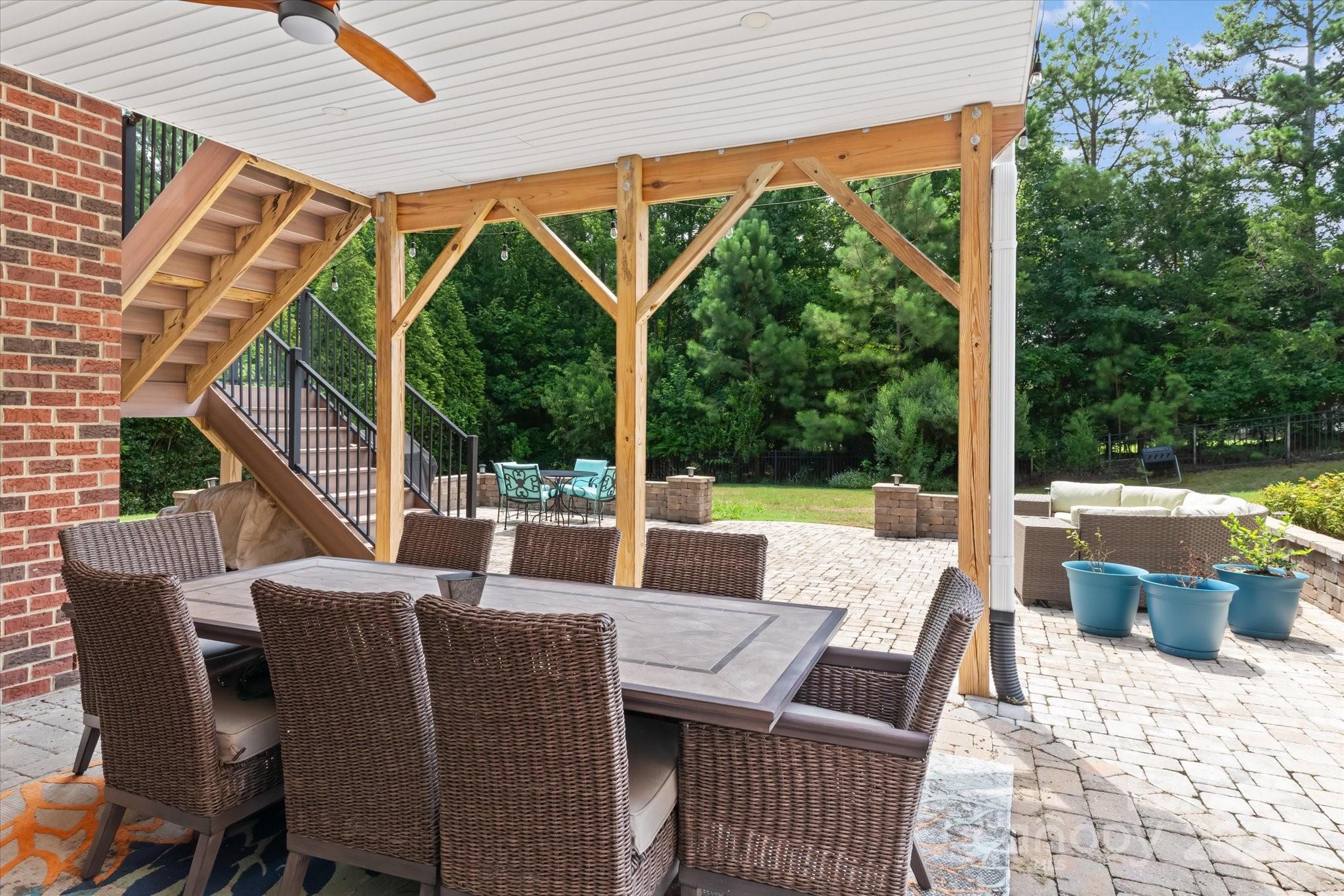 Lake Forest Preserve - Residential