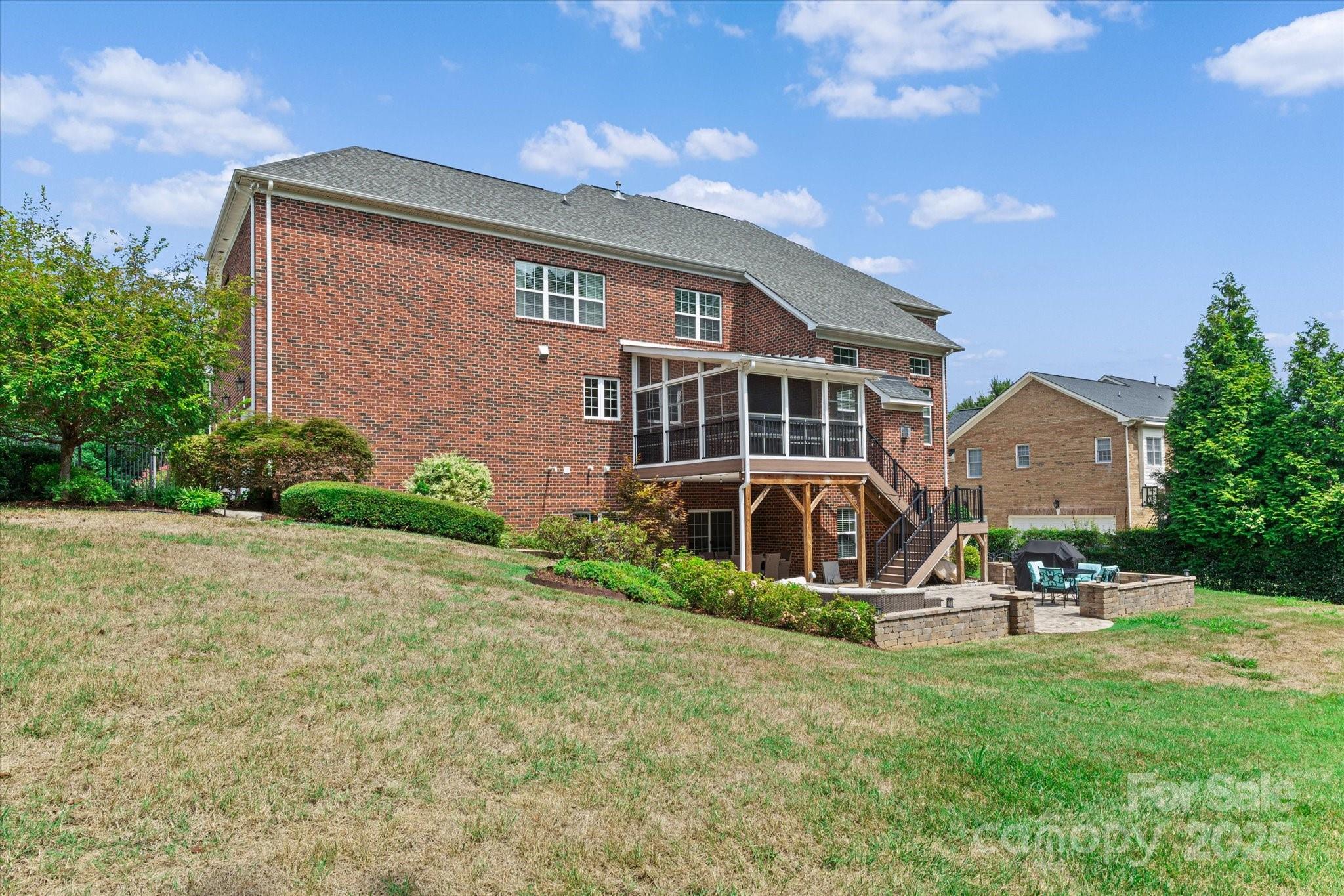 Lake Forest Preserve - Residential