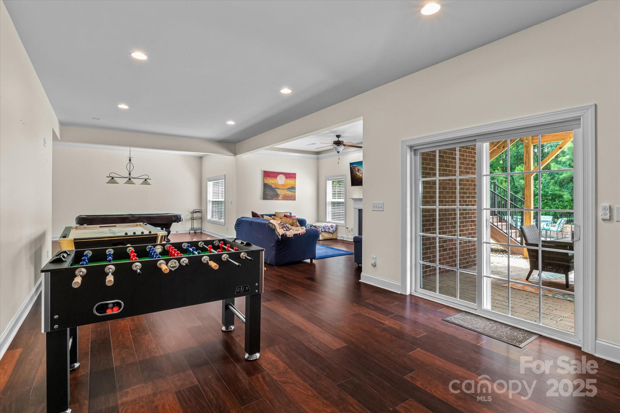 Lake Forest Preserve - Residential