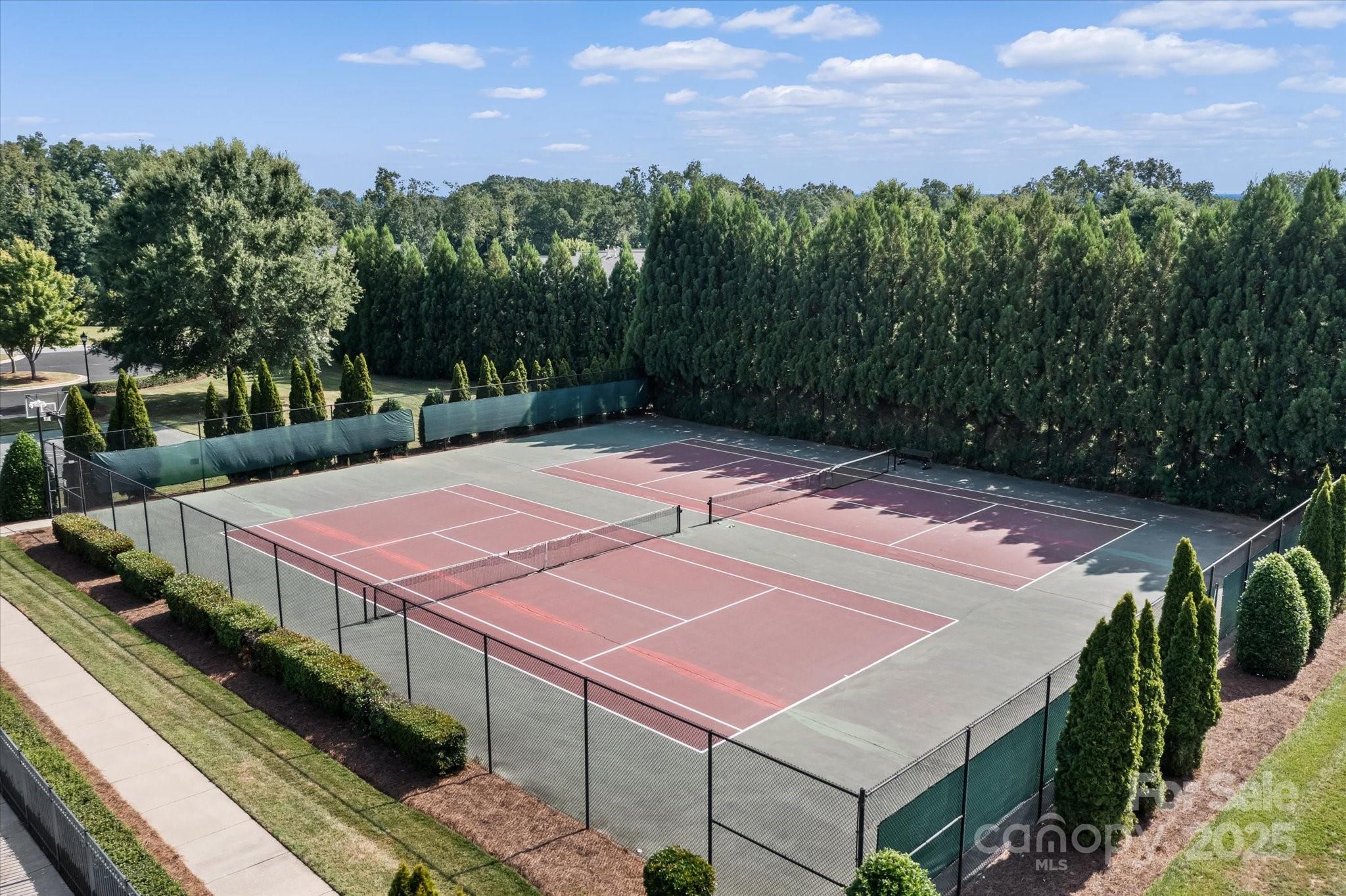 Lake Forest Preserve - Residential