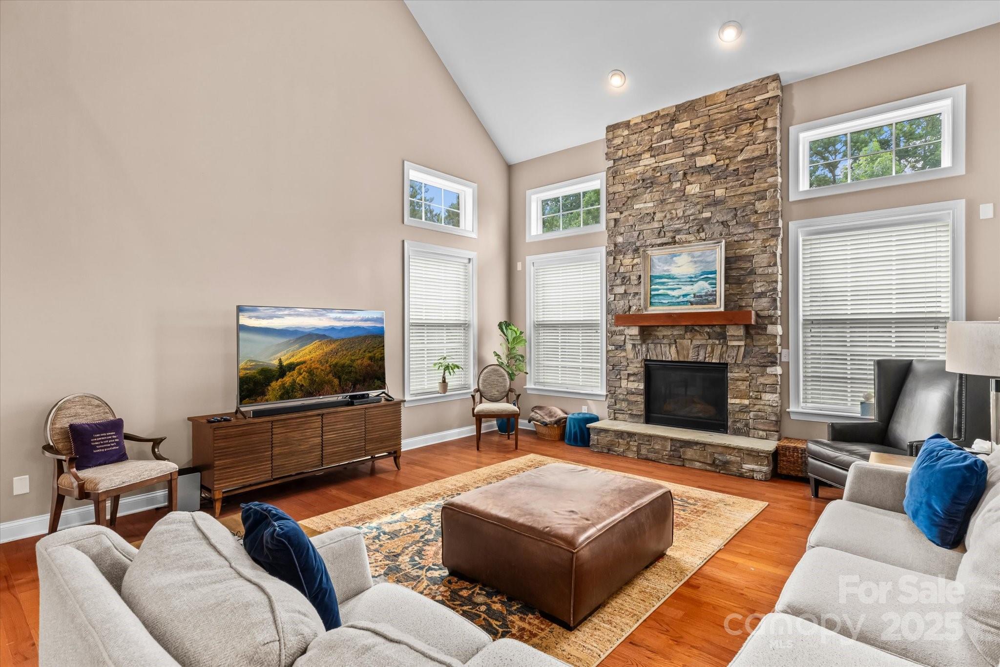 Lake Forest Preserve - Residential