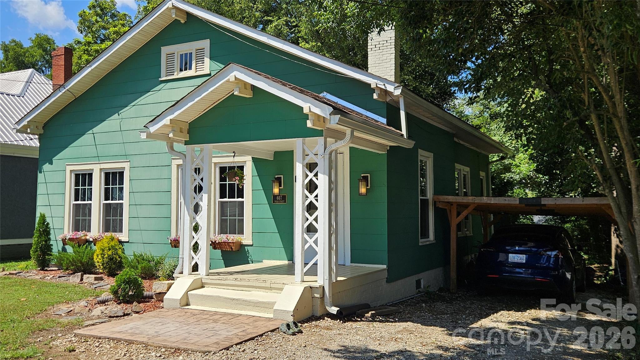 607 3rd Street