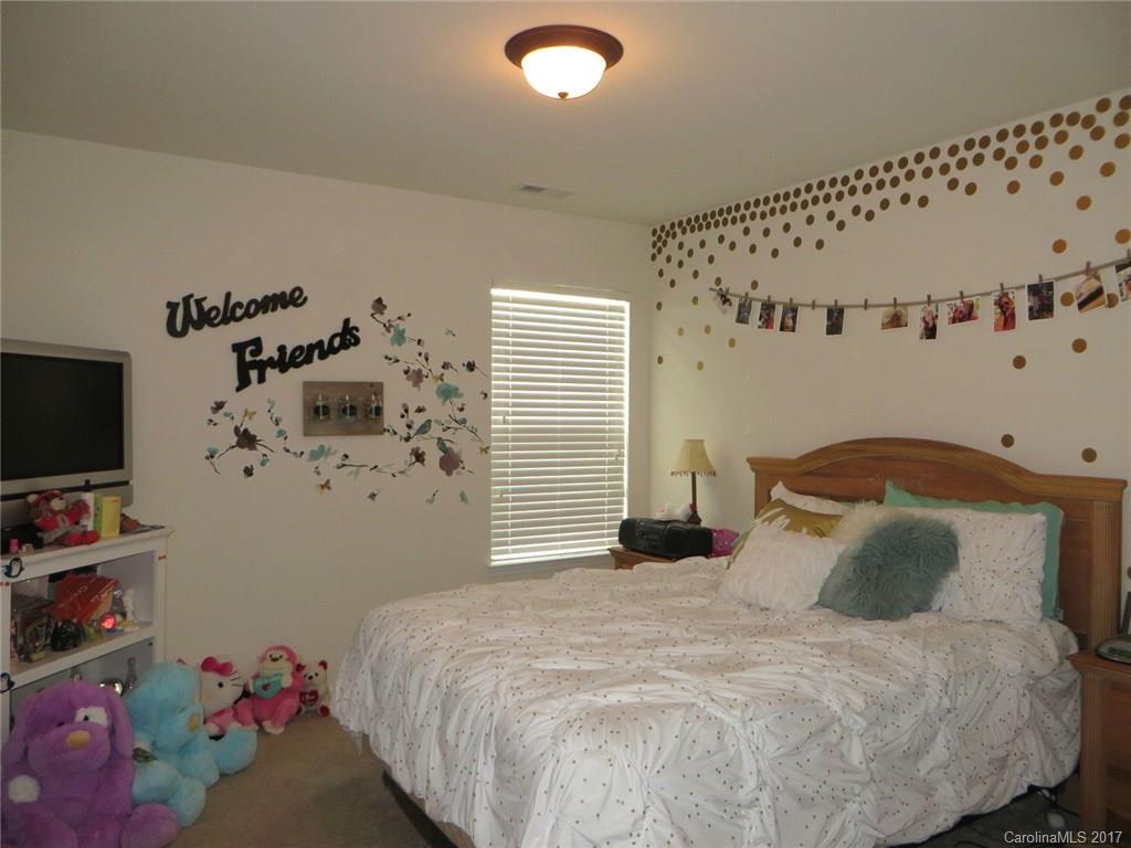 Falcon Ridge - Residential