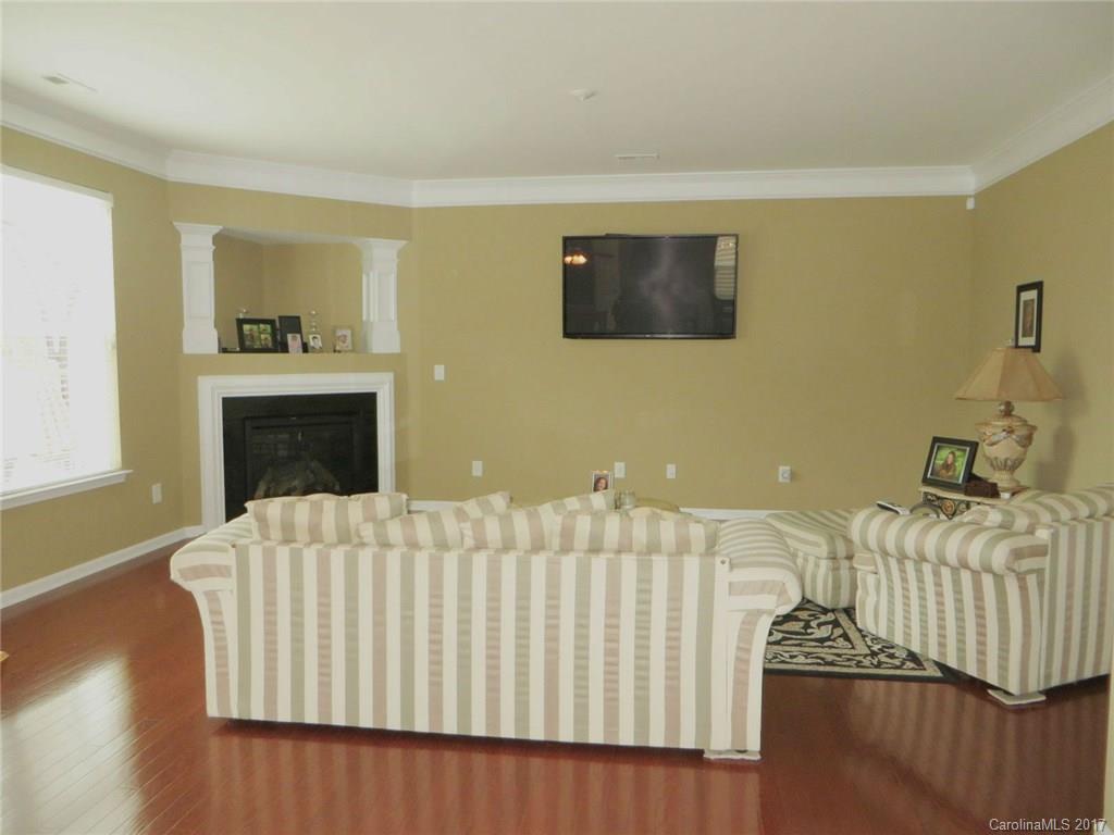 Falcon Ridge - Residential