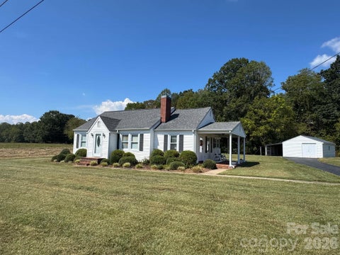 Photo of 2709 Murray Road, State Road, NC 28676 (MLS # 4425634)