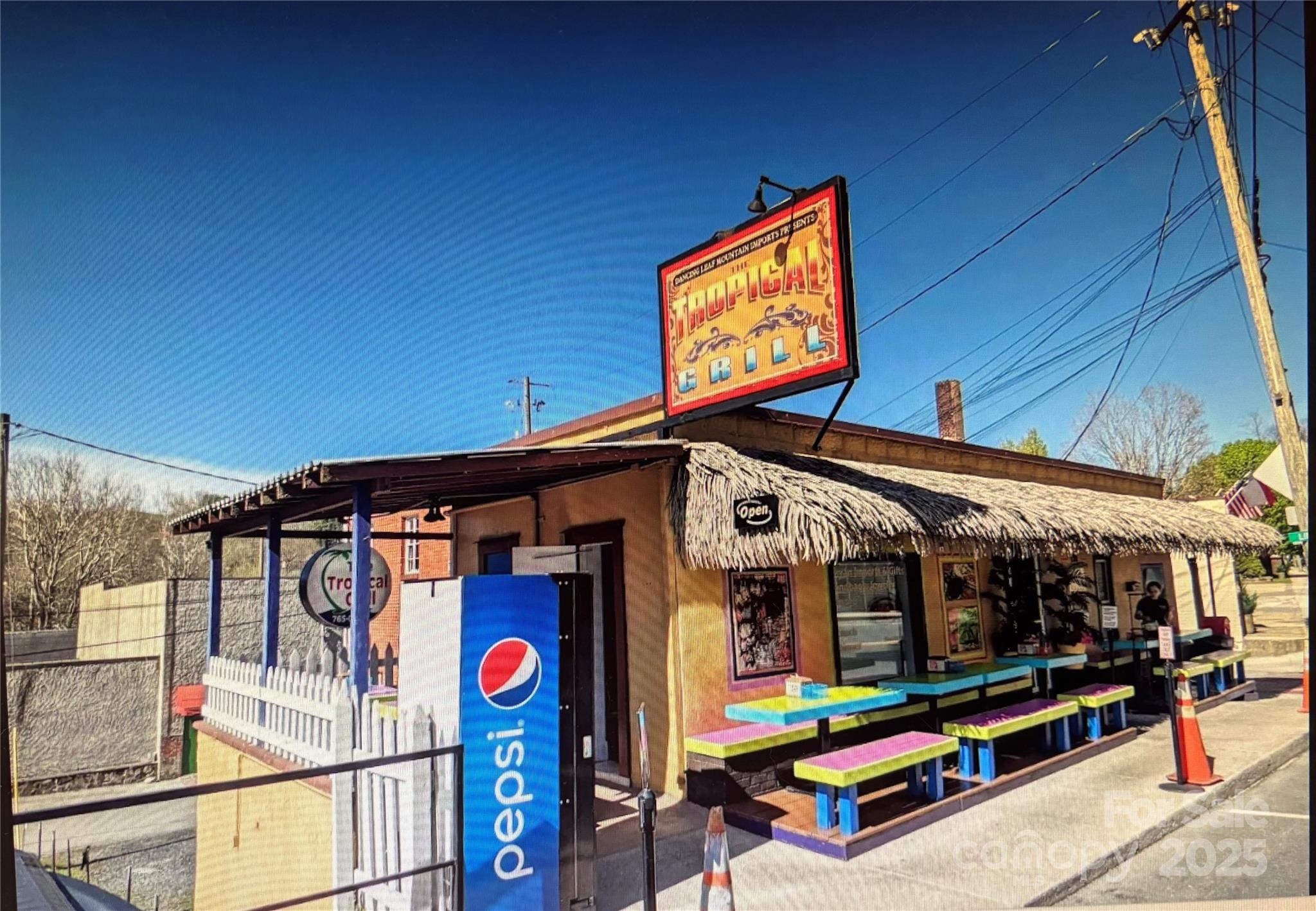 198 Oak Avenue