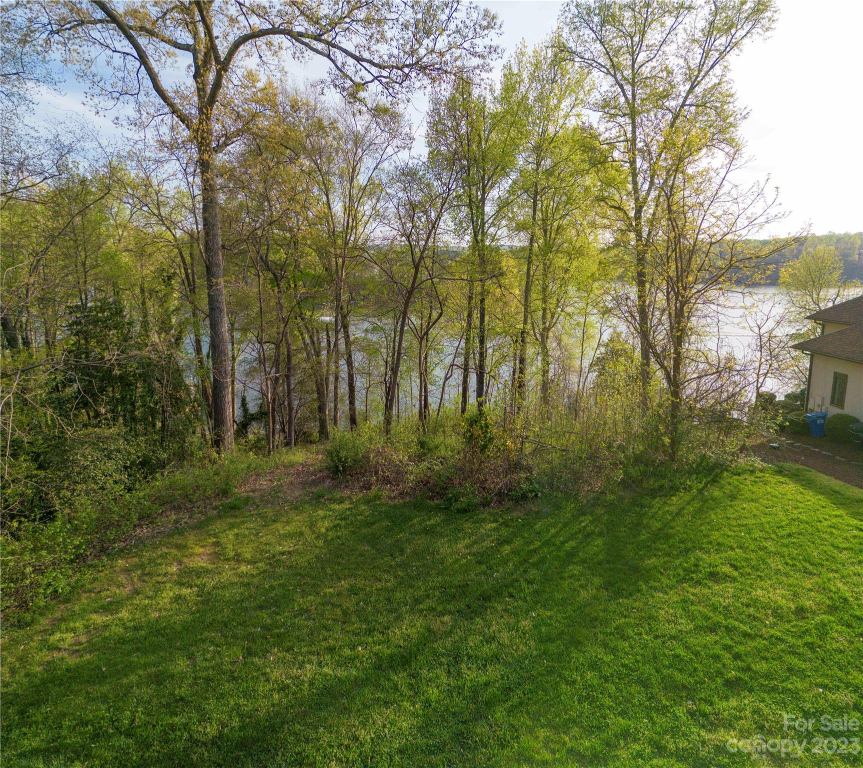 Windemere Island - Land