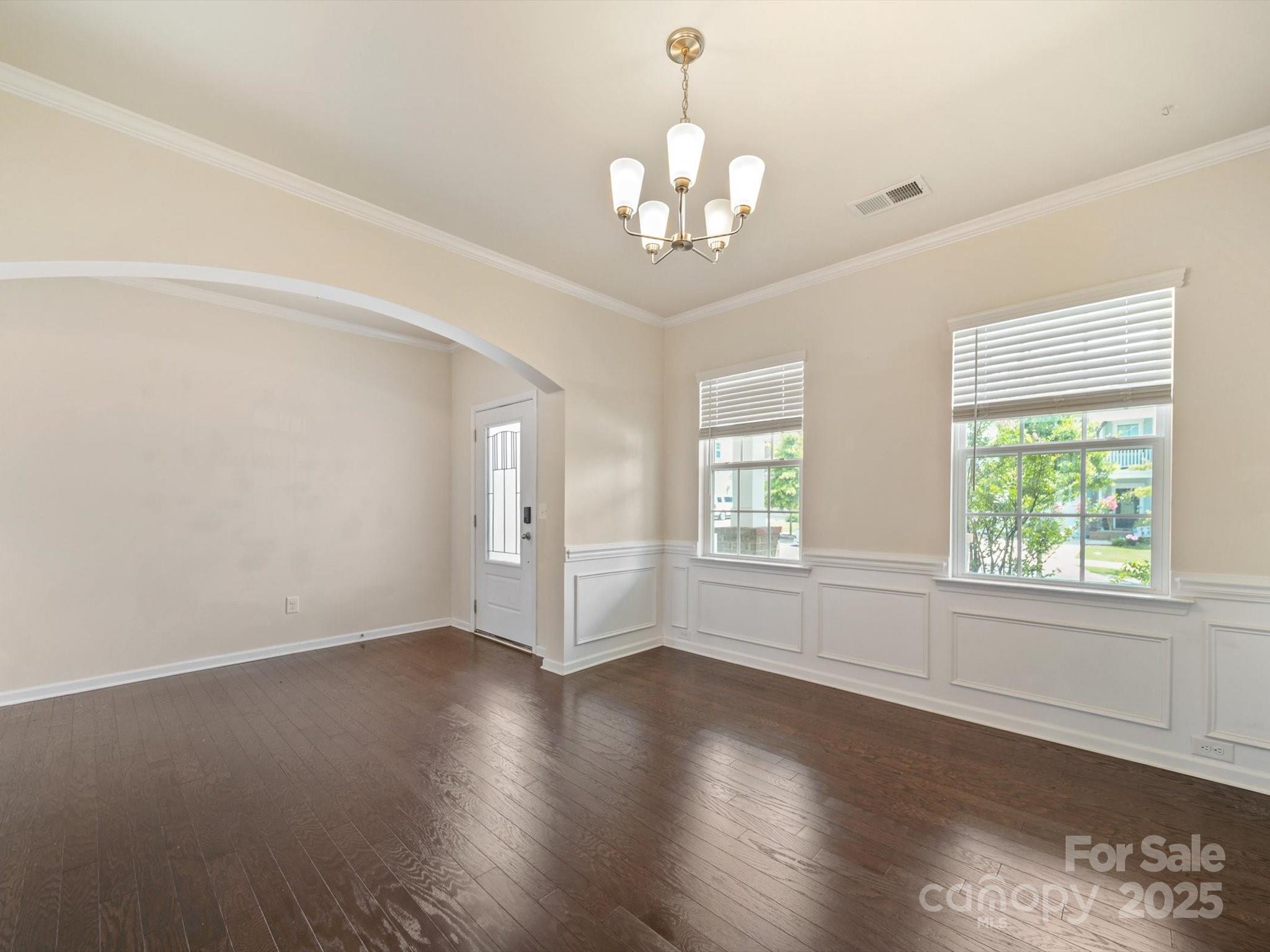 1067 Winnett Drive