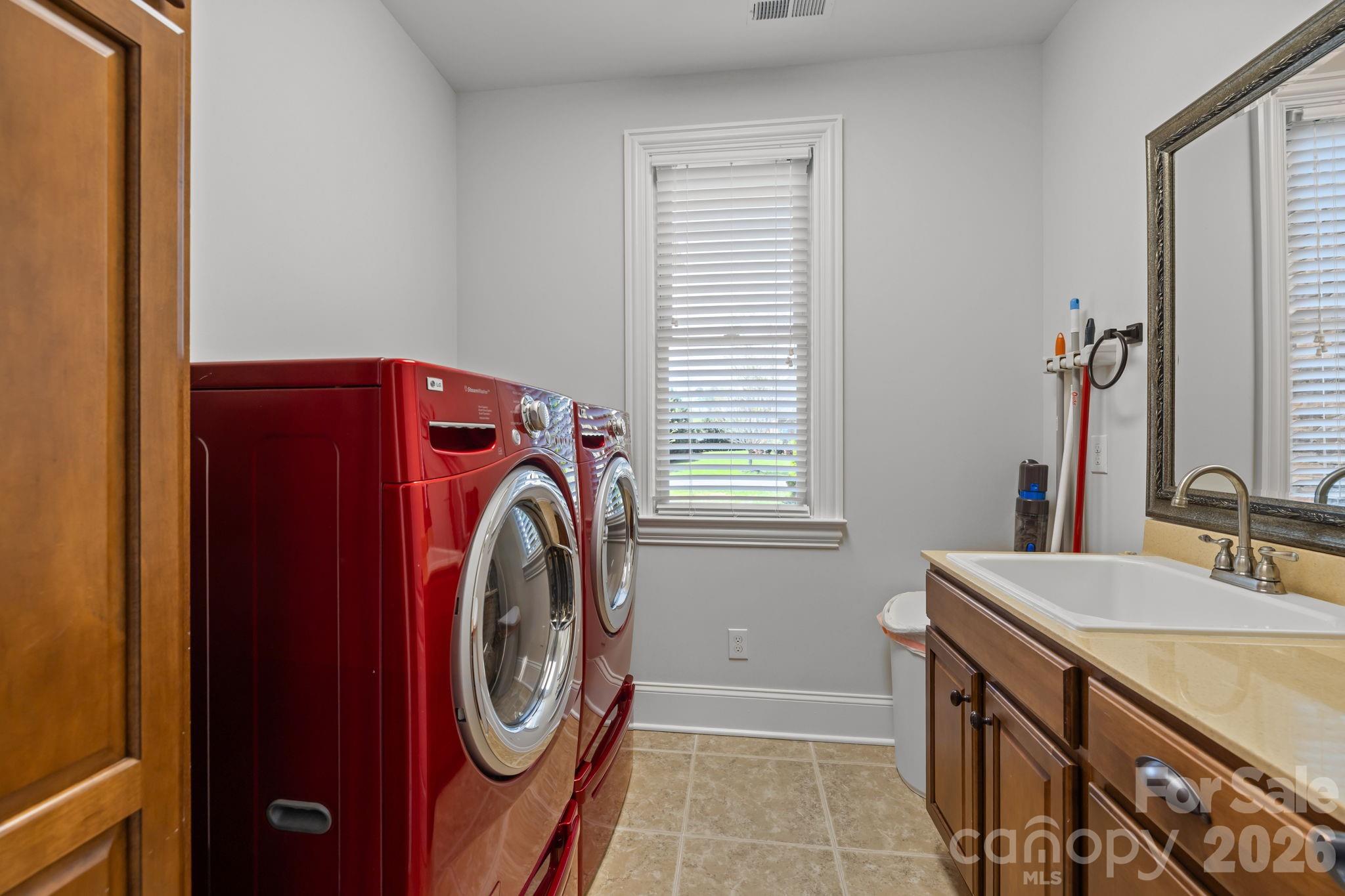 Belle Grove Manor - Residential