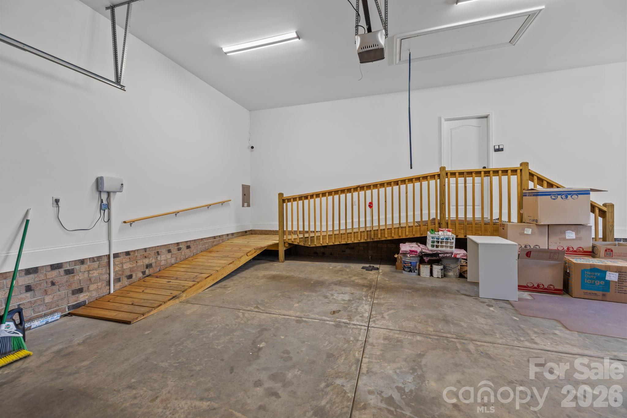 Belle Grove Manor - Residential