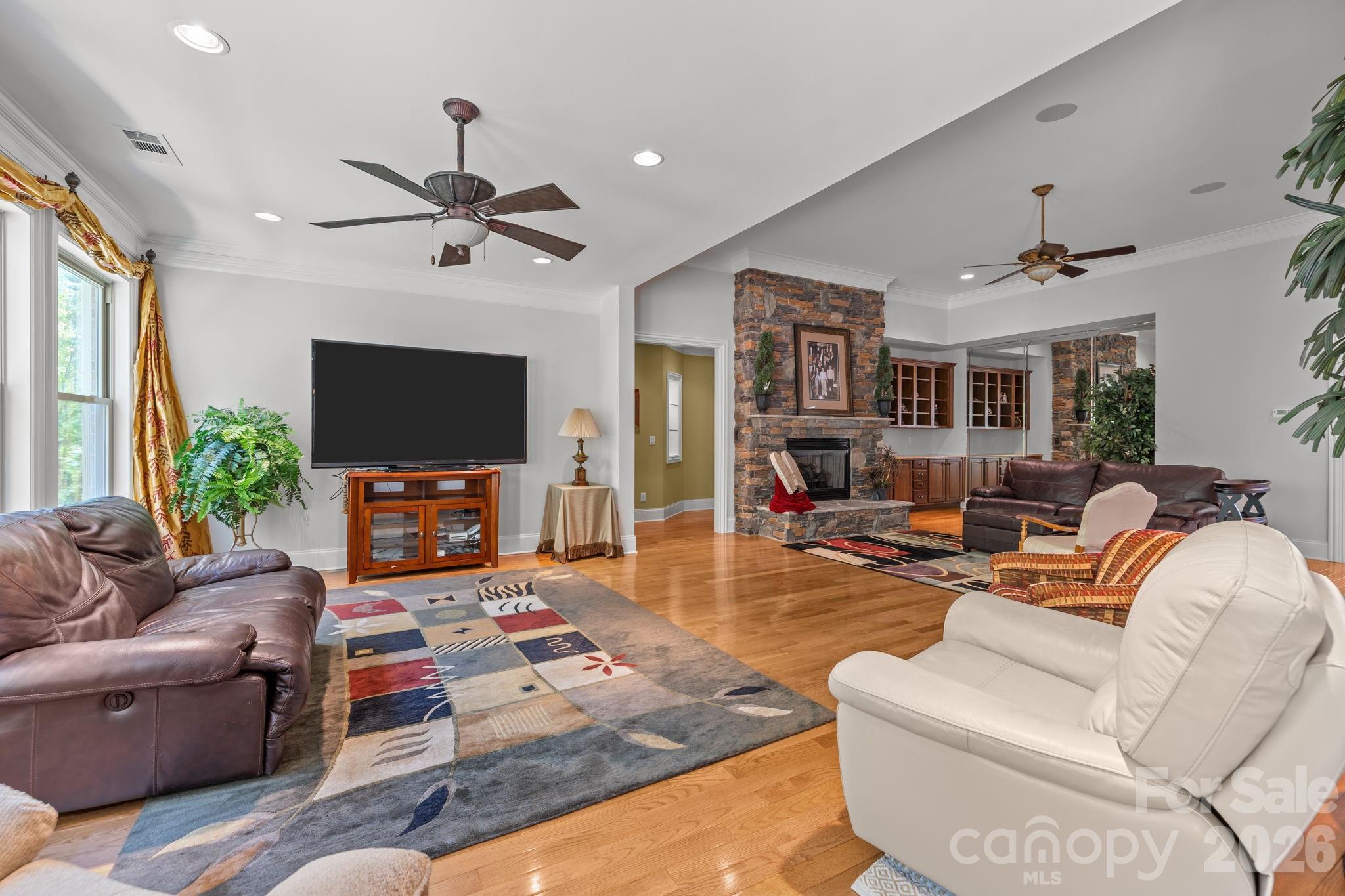 Belle Grove Manor - Residential