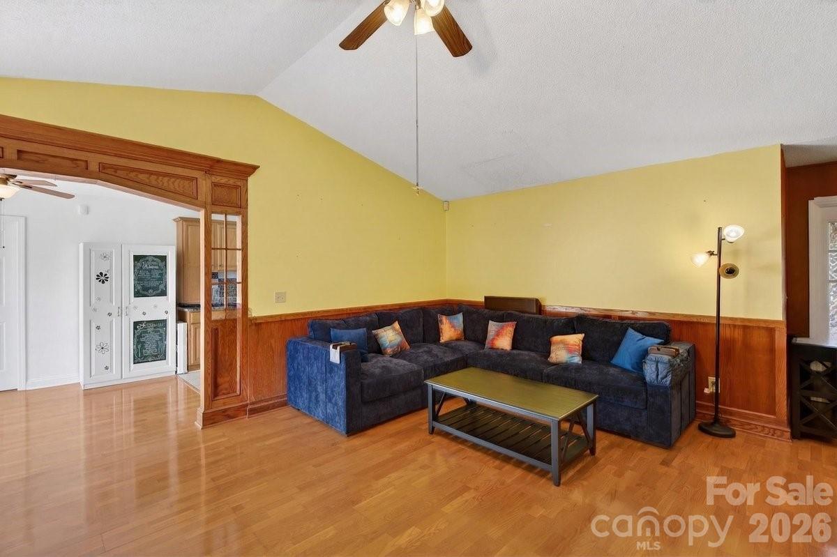 Morris Farms - Residential