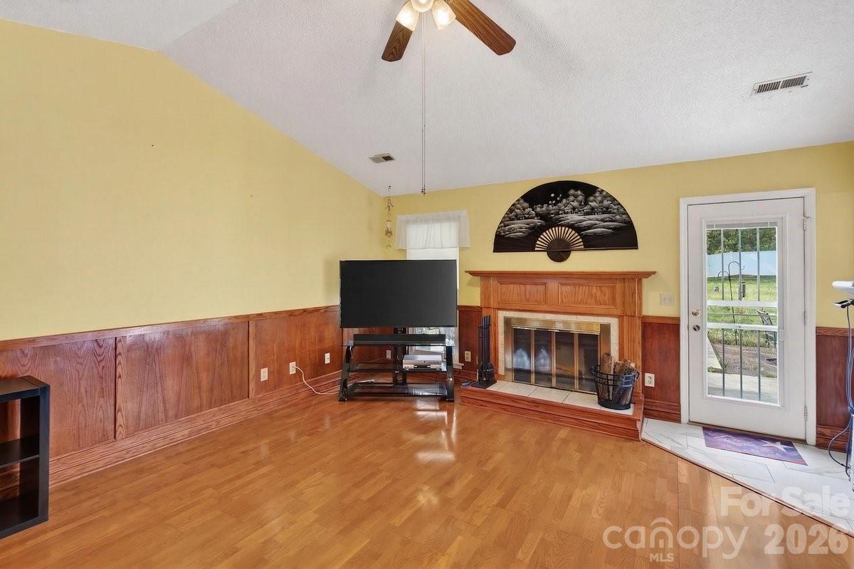 Morris Farms - Residential