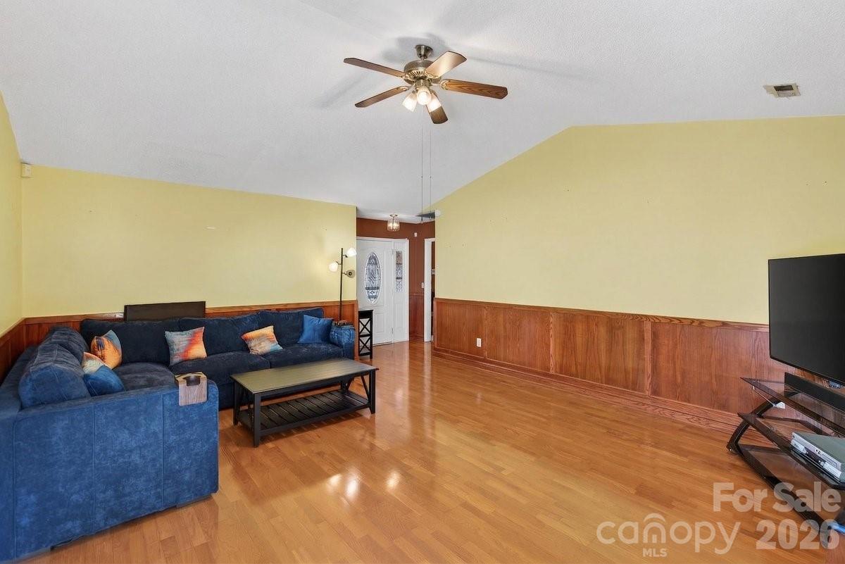 Morris Farms - Residential