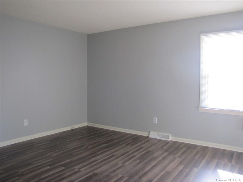 Twin Lakes - Residential Lease