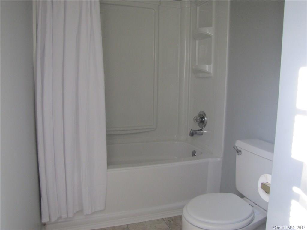 Twin Lakes - Residential Lease