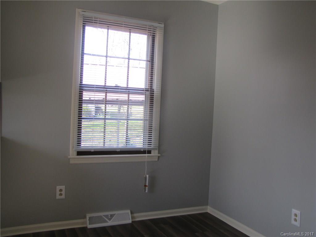 Twin Lakes - Residential Lease