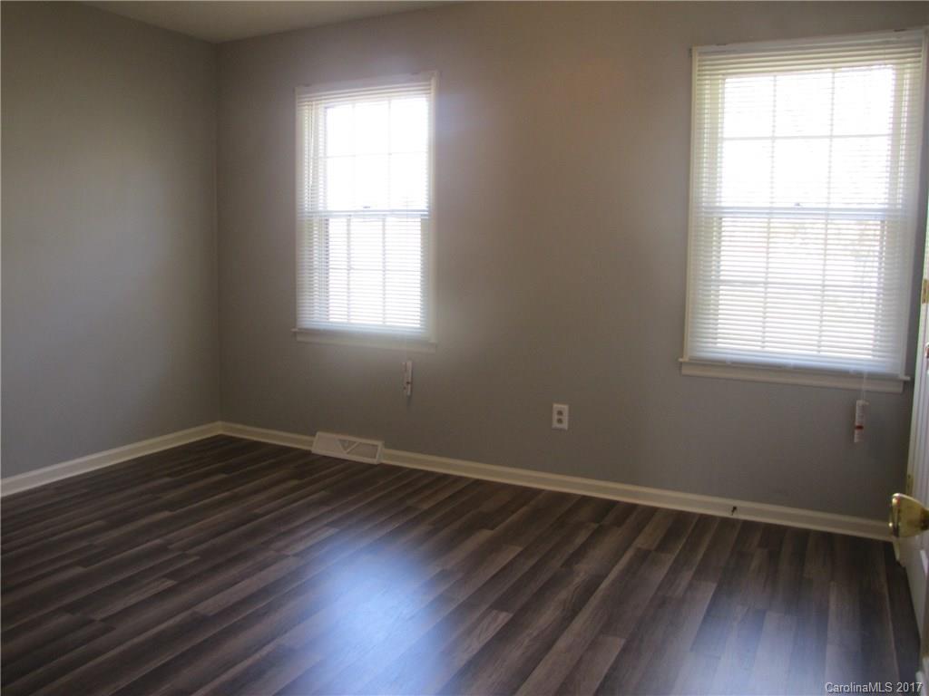 Twin Lakes - Residential Lease