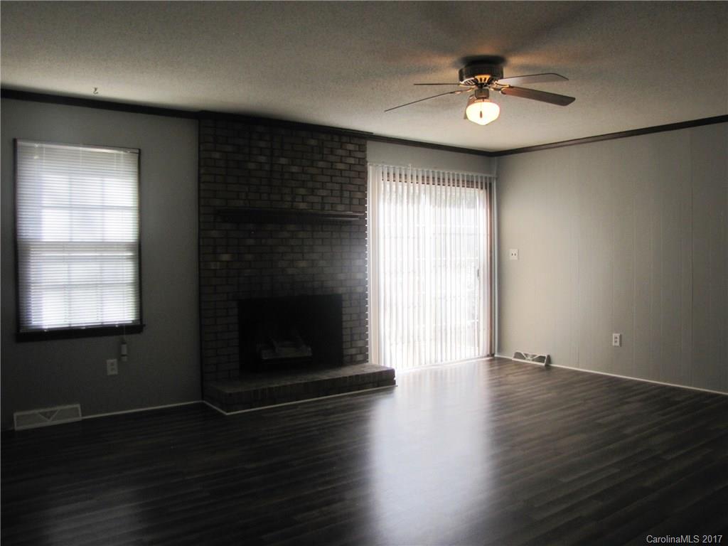 Twin Lakes - Residential Lease