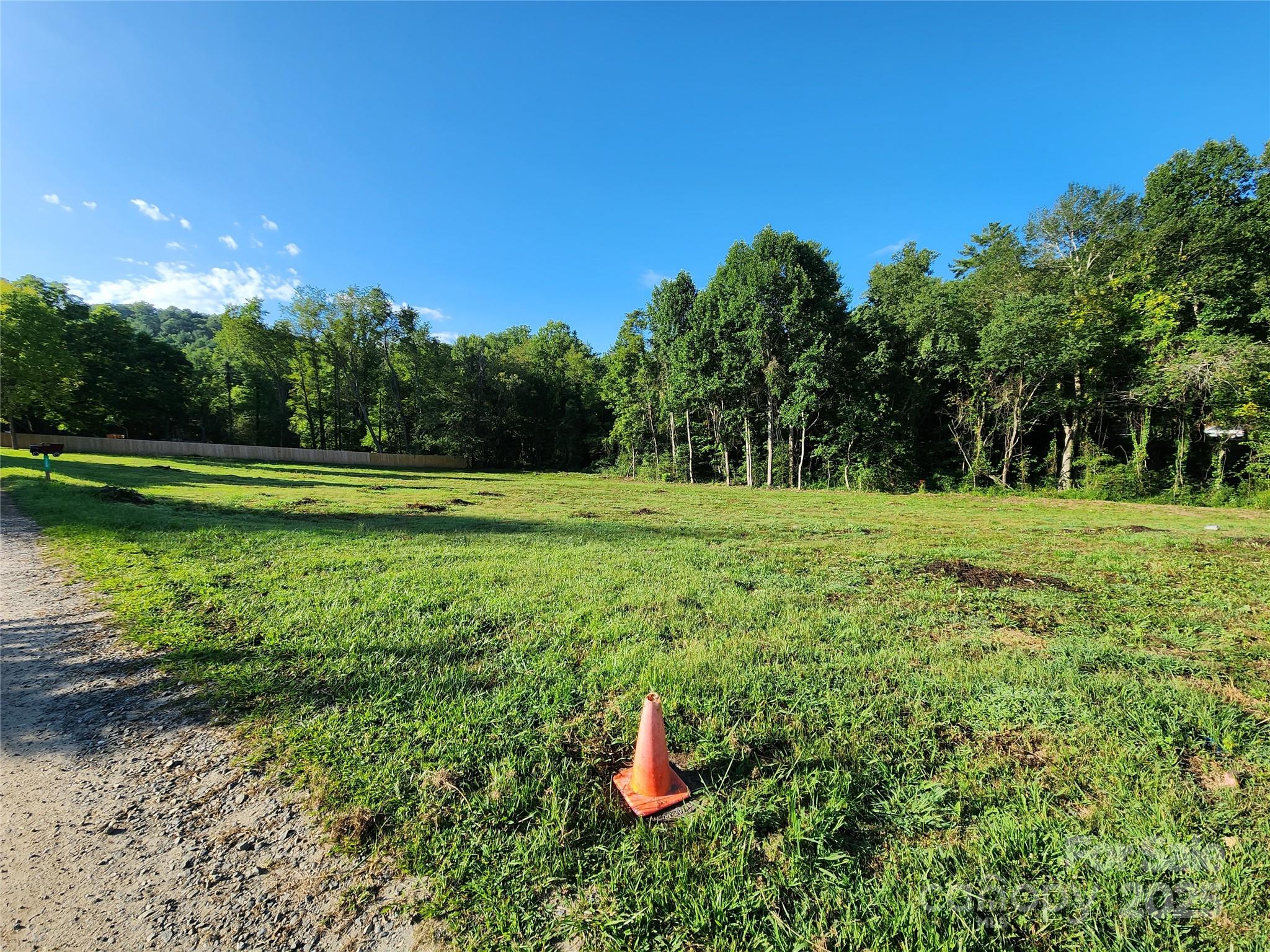 237 Edgewood Road S 2