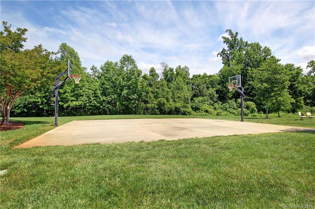 Oakhurst - Residential