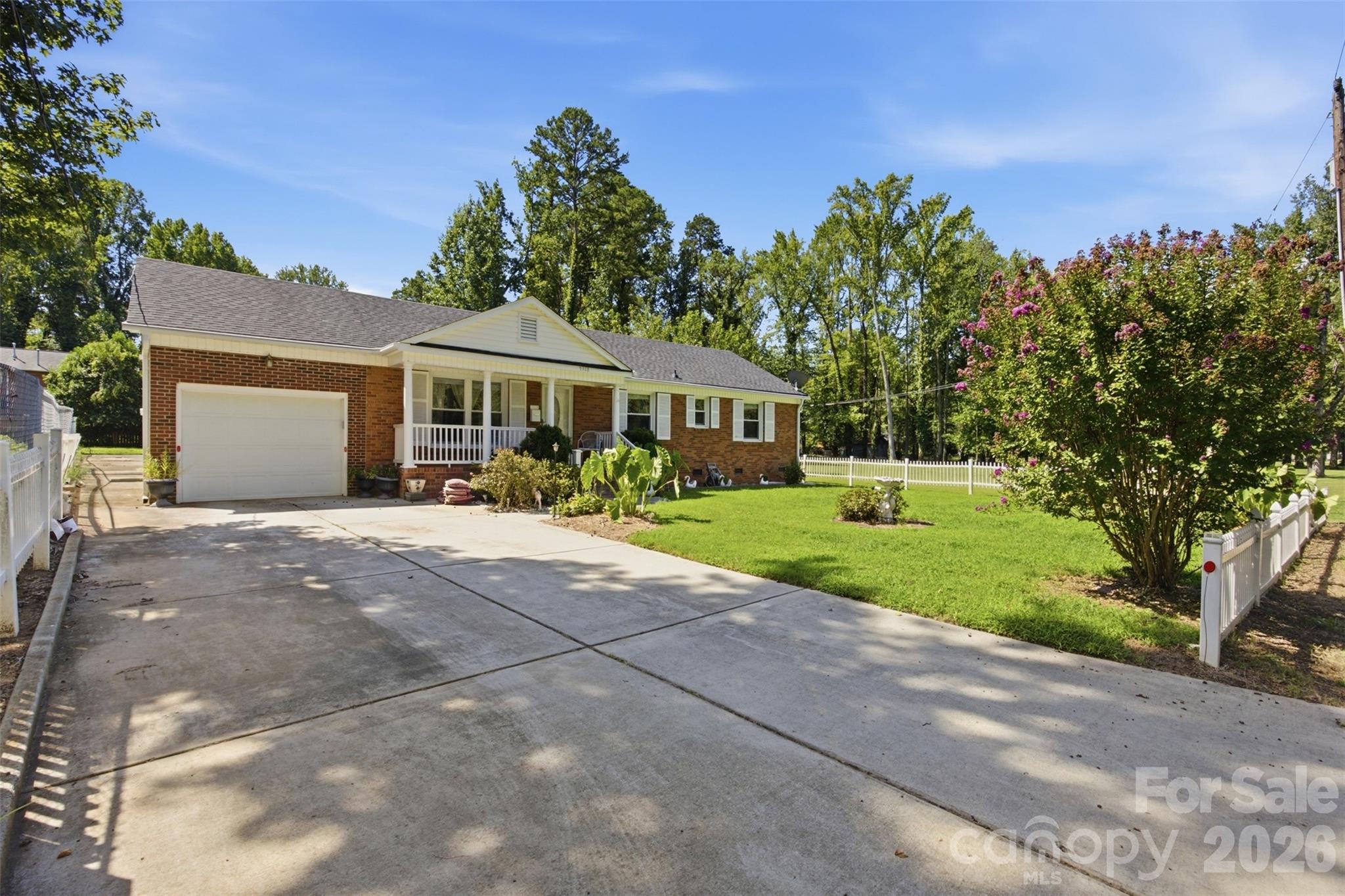 5218 Dolphin Lane