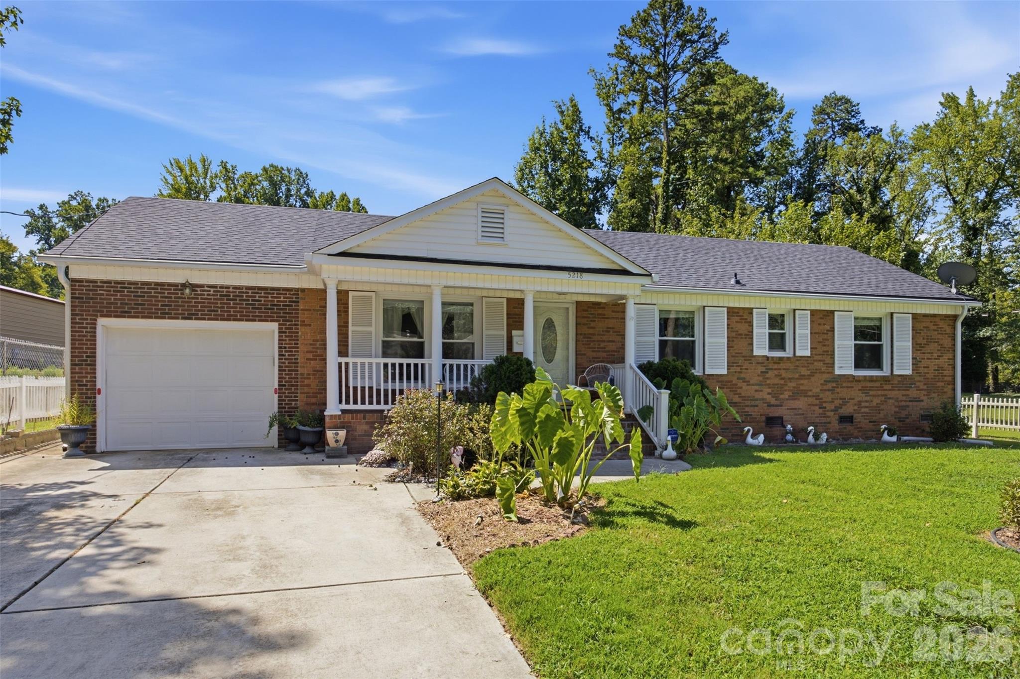 5218 Dolphin Lane