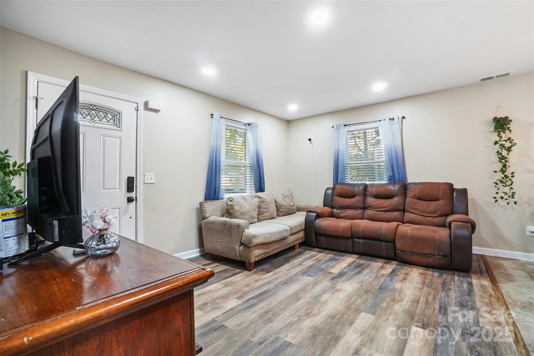 6608 Rosecran Drive