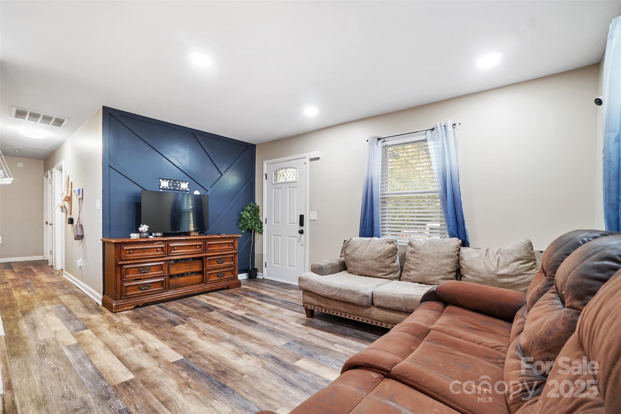 6608 Rosecran Drive