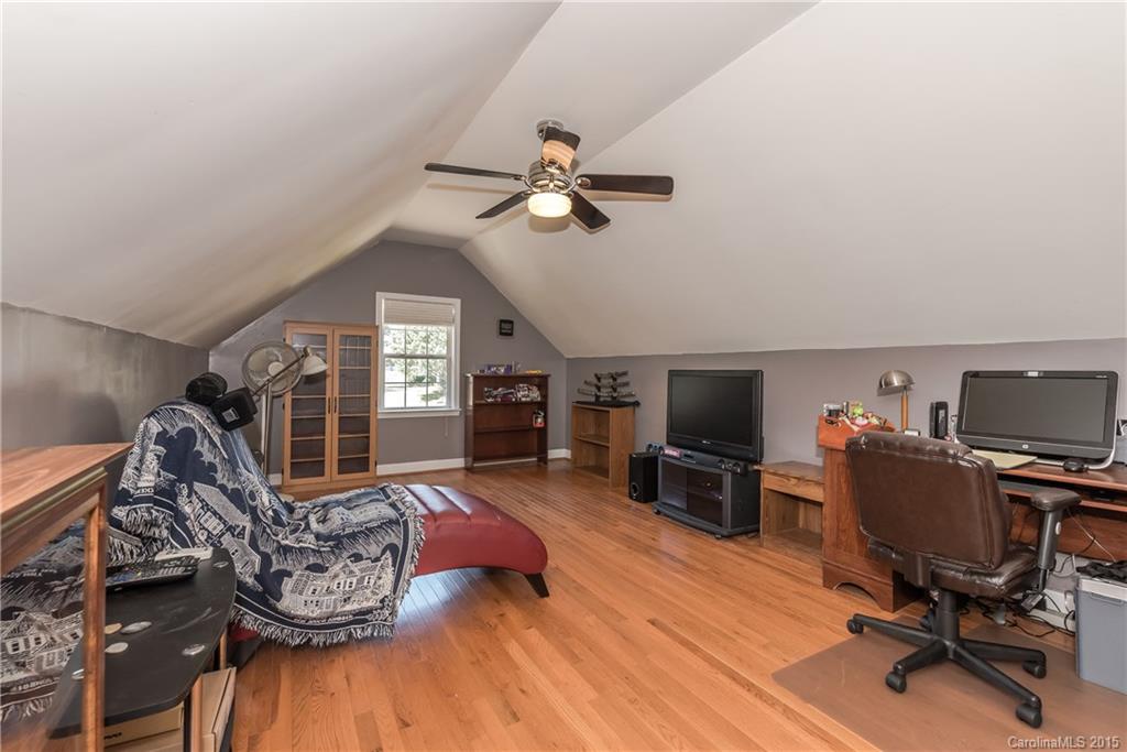 Riverwalk - Residential