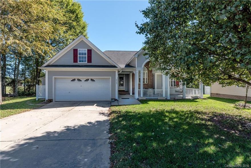 Established cul-de-sac lot w/ lush landscaping, lg front porch w/ ceiling fan, deck, & fenced back yard. Hardwood floors t/o this well maintained & freshly painted home! Vaulted ceilings & arched entryways add to open feel. Glazed maple cabinets in the kitchen & tile back splash. Sunroom overlooks back yard. Great room features a vaulted ceiling w/ ceiling fan & a gas log fireplace. Spacious bonus room upstairs. Concrete pad on tall crawl w/ added storage. NEW A/C, Furnace, & Water Heater 2015!