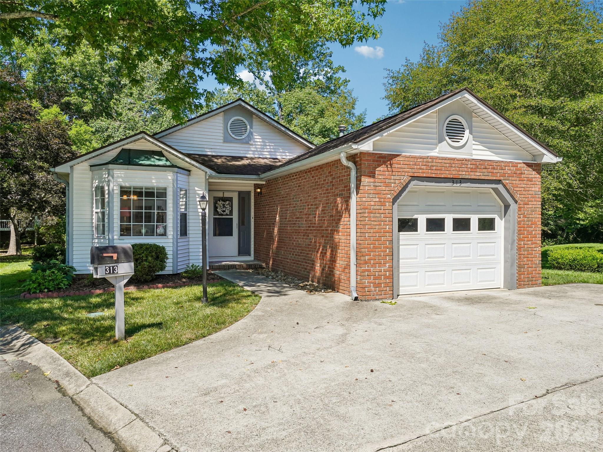 313 Somerton Court