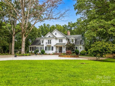 26 Cook Lane Mills River NC 28759