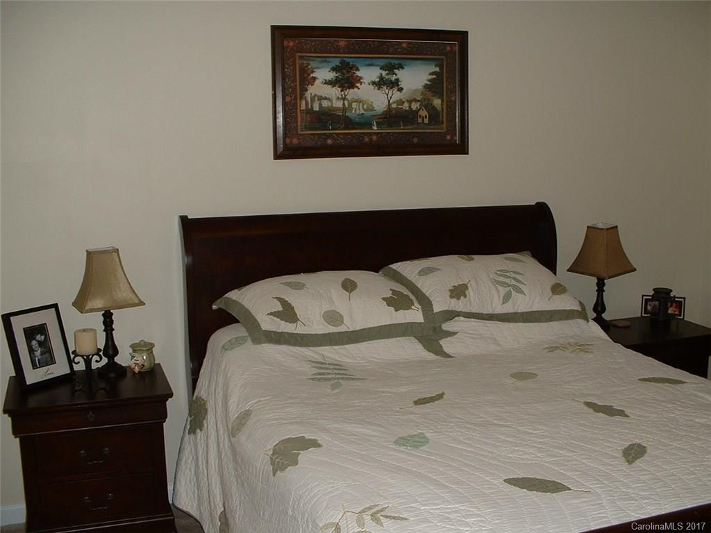 Oakbrooke - Residential Lease