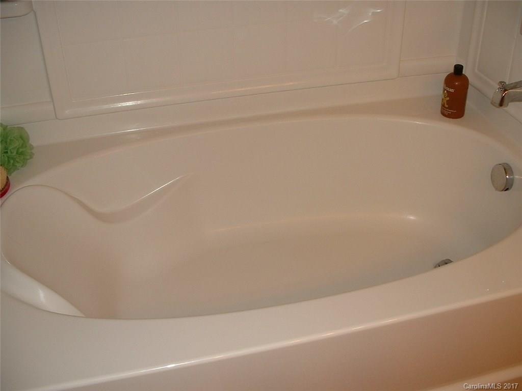 Oakbrooke - Residential Lease