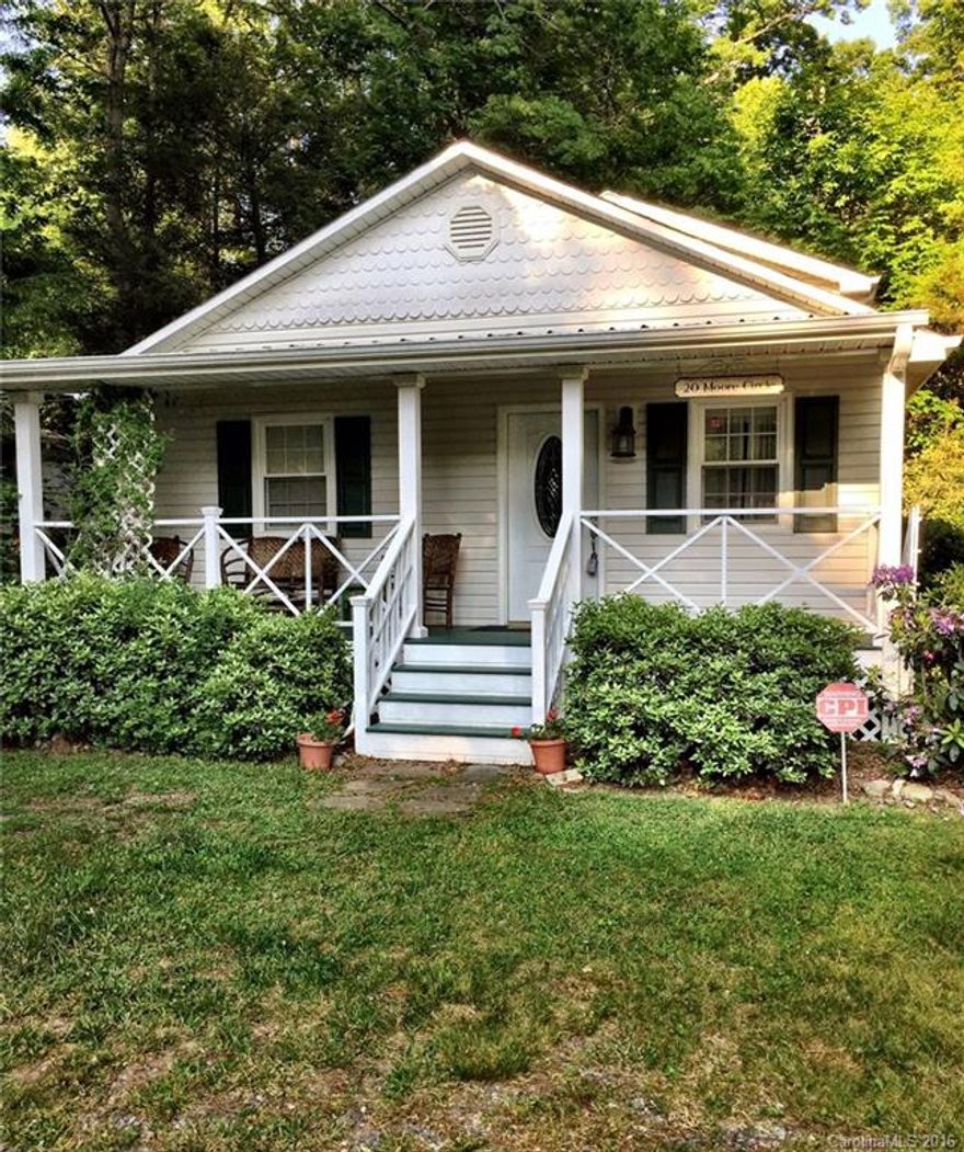 Complete remodel on this home in 2008. 3 Bedrooms and 3 baths plus the quaint original guesthouse make this an ideal family compound. The 982 Sq. Ft. guesthouse on sits .08 acre with a separate pin 0629-46-8834-00000. 5 minutes to Black Mountain and 20 minutes to Asheville.