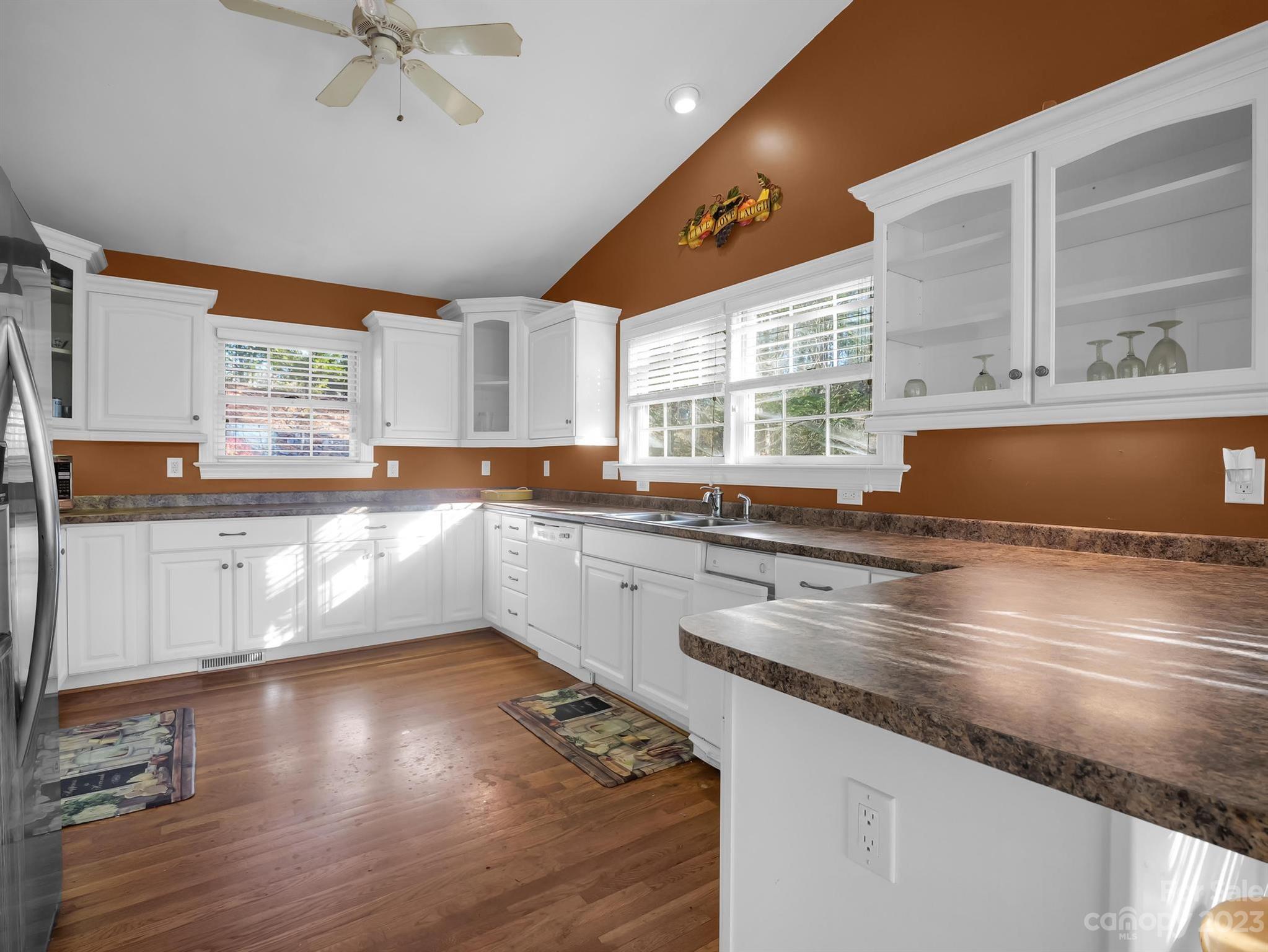 Rumbling Bald on Lake Lure - Residential