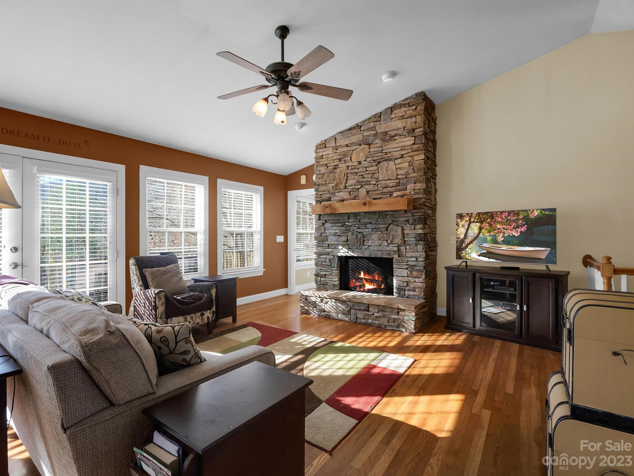 Rumbling Bald on Lake Lure - Residential