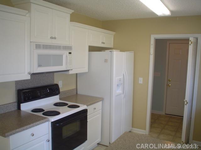 Hallmark Glen - Residential Lease