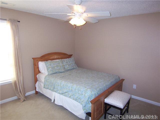 Hallmark Glen - Residential Lease