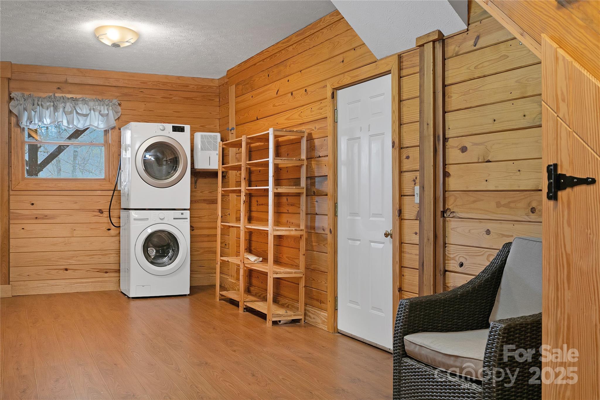 Connestee Falls - Residential