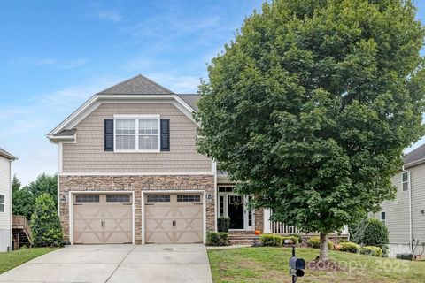 5033 El Molino Drive Charlotte NC 28214