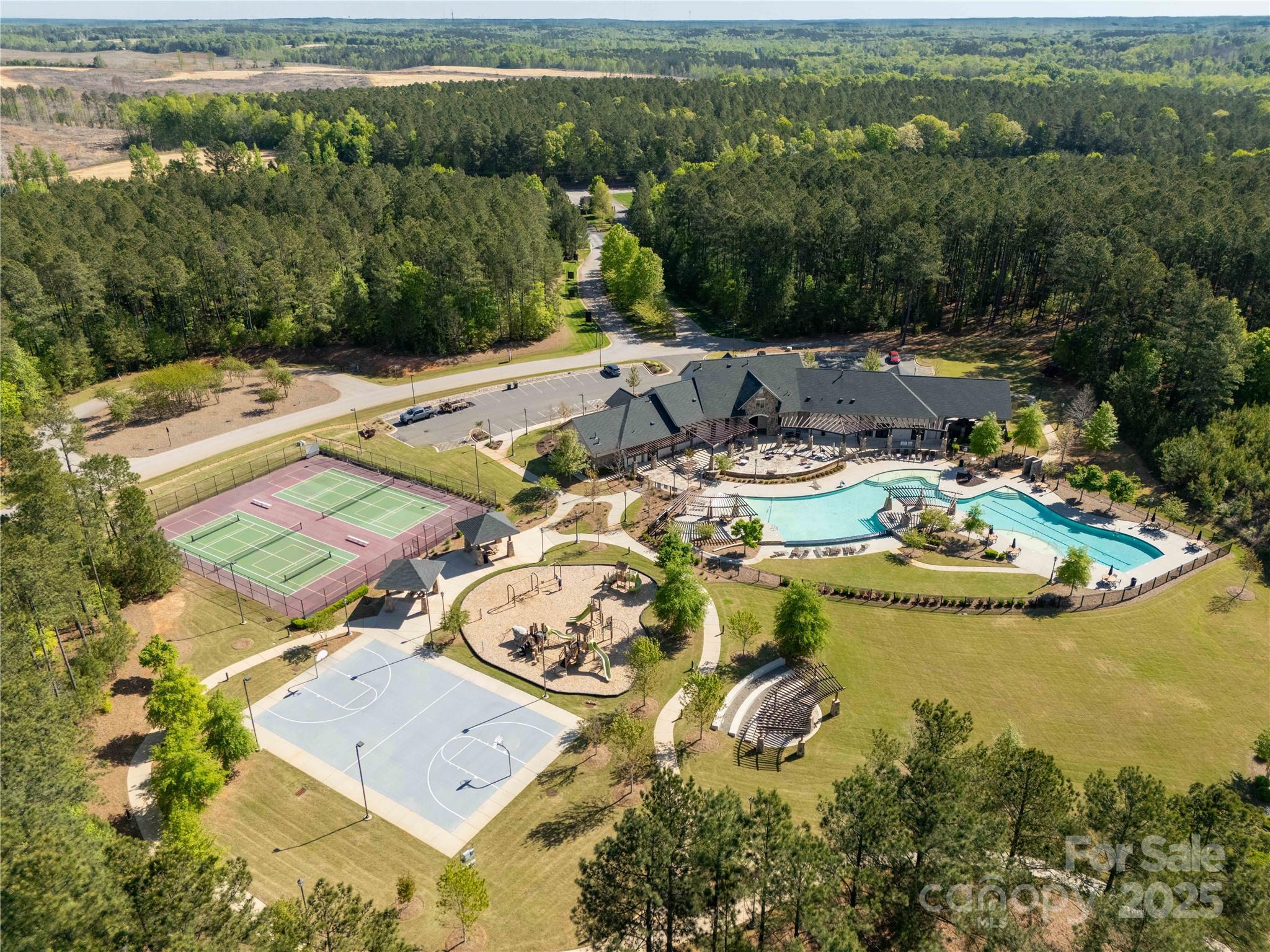 Riverchase Estates - Residential