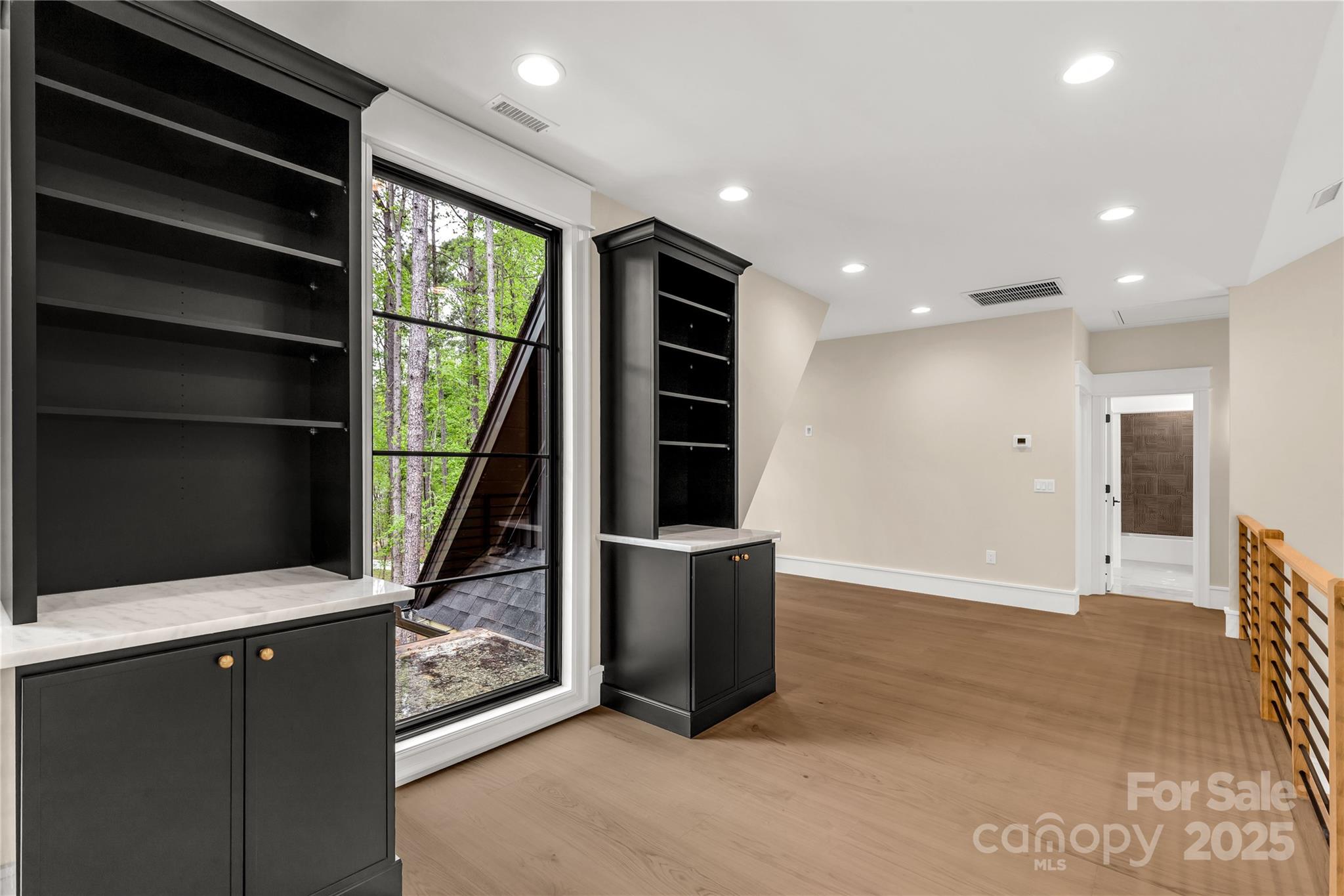 Riverchase Estates - Residential